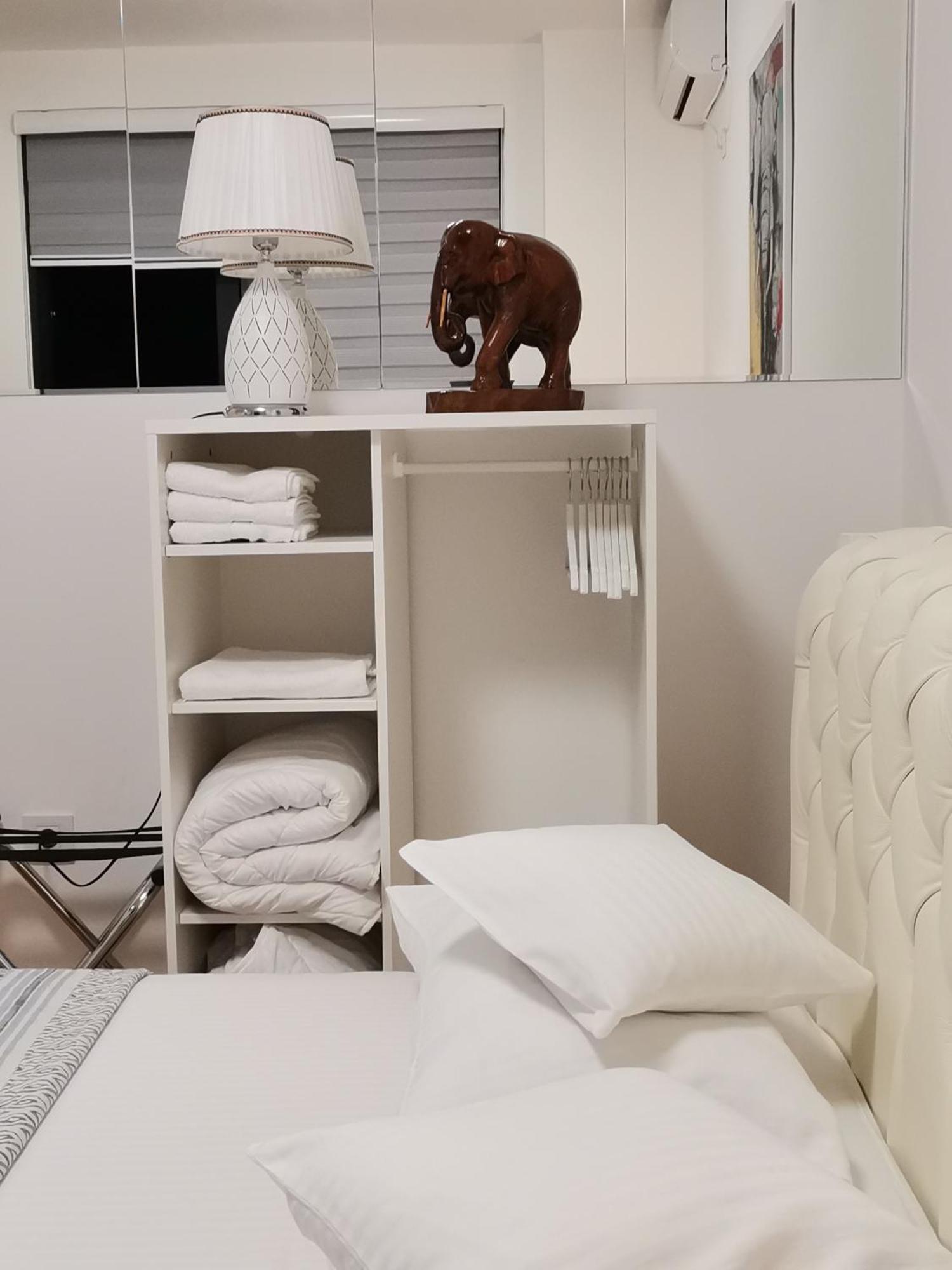 Pupin Palata Business Apartman B5 Novi Sad Oda fotoğraf