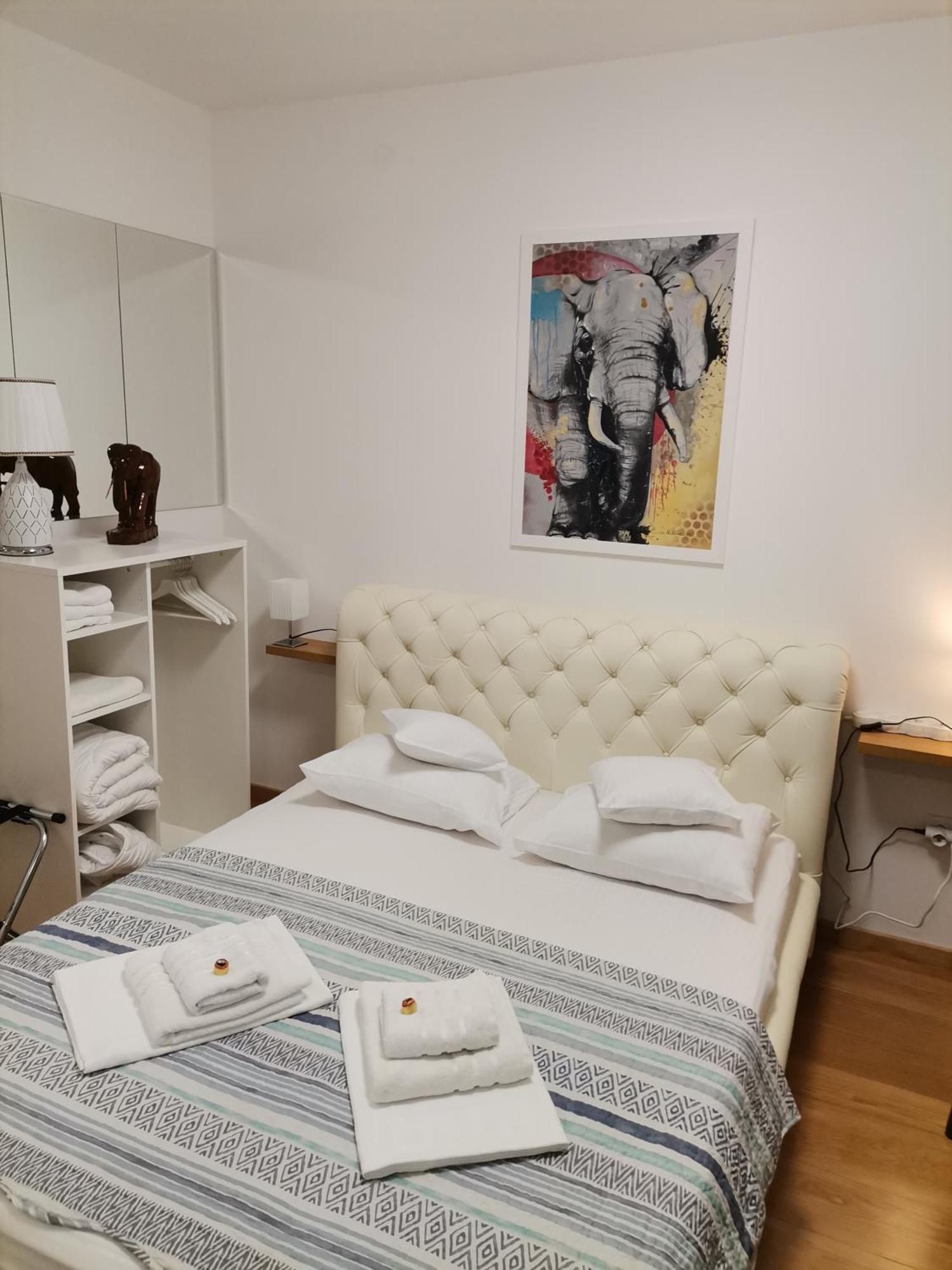 Pupin Palata Business Apartman B5 Novi Sad Oda fotoğraf
